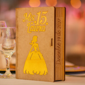 Caja Libro Mis 15 Años Princesa 1