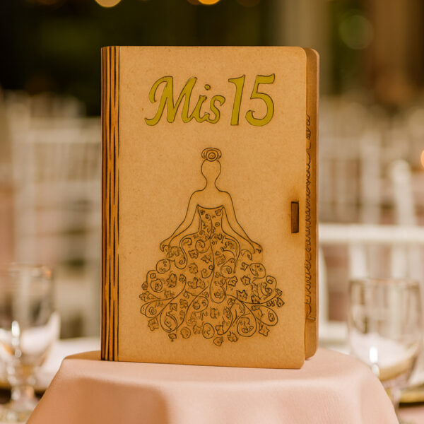 Caja Libro Mis 15 Años Princesa 3