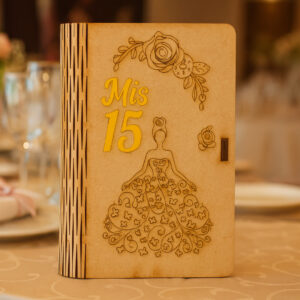 Caja Libro Mis 15 Años Princesa 4