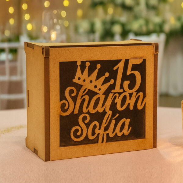 Caja 15 Años Nombre y Corona 1